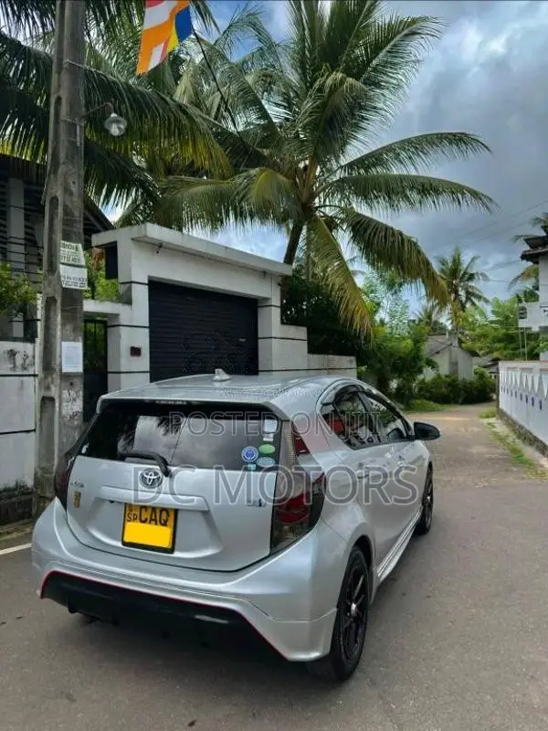 Toyota Aqua G Grade 2016 Car (Used)