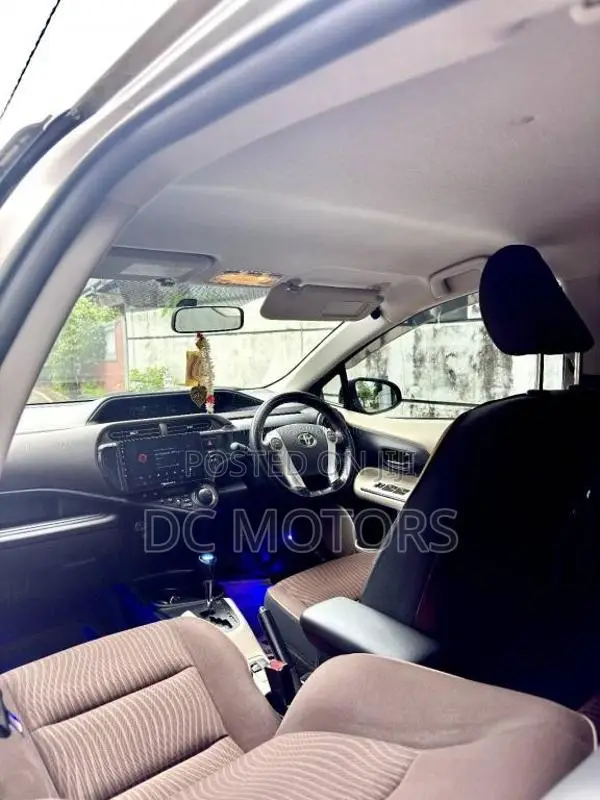 Toyota Aqua G Grade 2016 Car (Used)