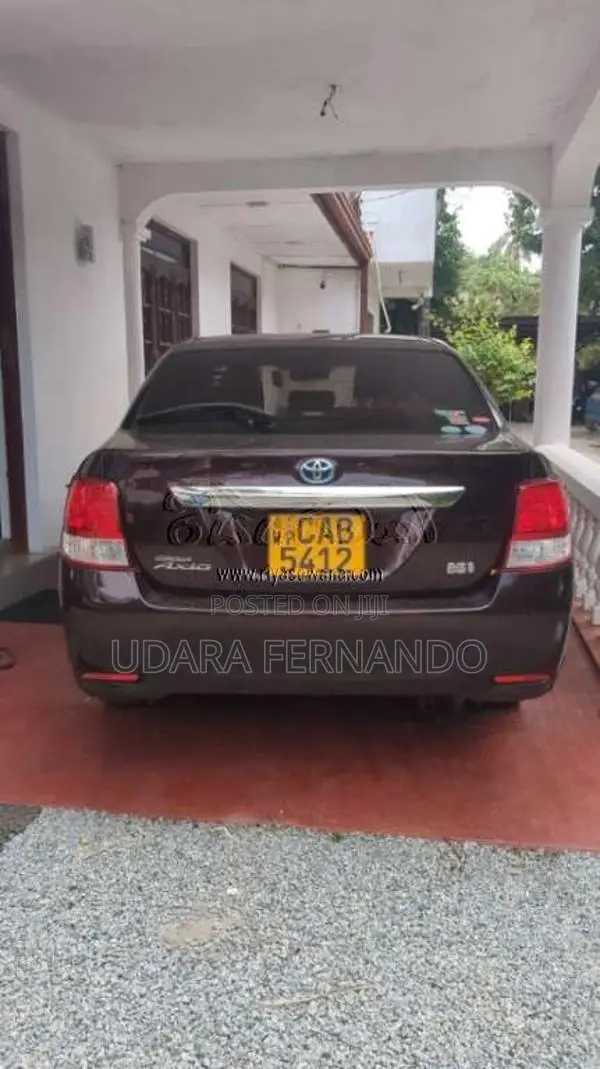Toyota Axio Hybrid G Grade 2014 Car (Used)