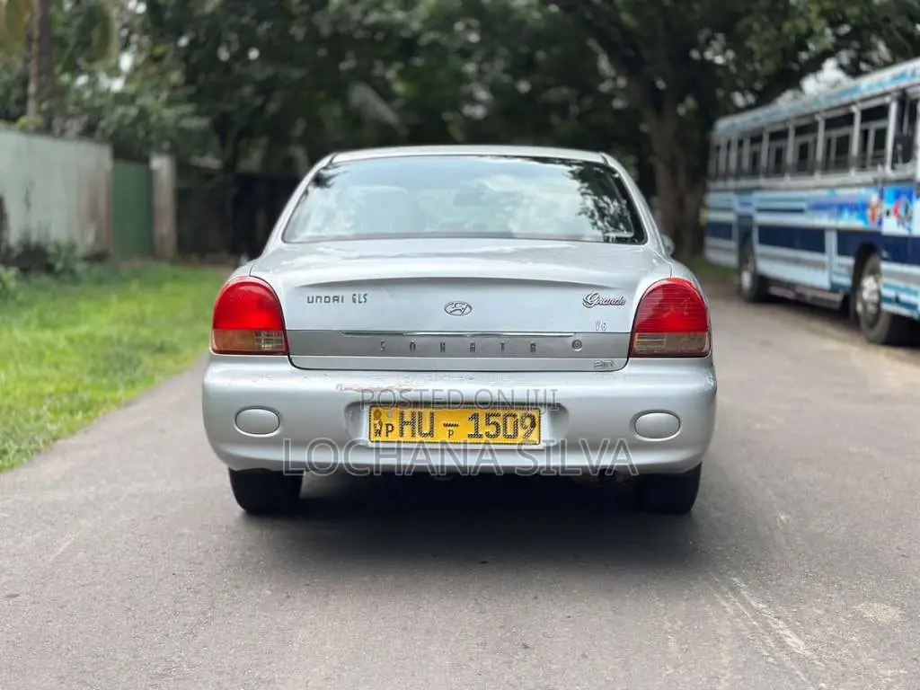 Hyundai Sonata 2001 Car (Used)