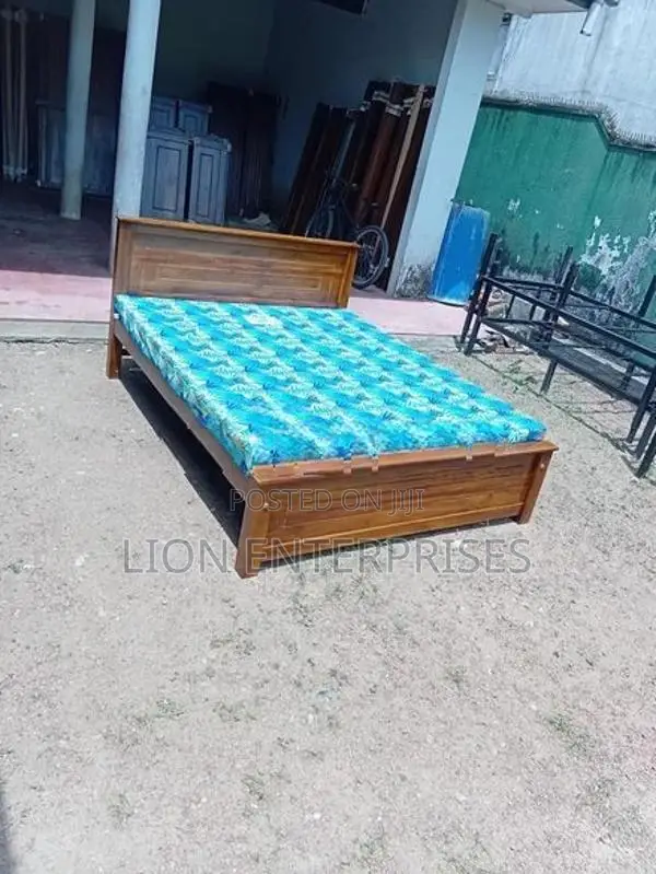 6×5 Teak Box Bed with Double Layer Mattrees