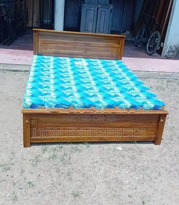 72×60 Teak Box Bed with Mattrees
