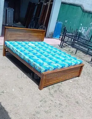 72×60 Teak Box Bed with Mattrees