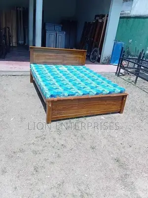 6×5 Teak Box Bed with Double Layer Mattrees