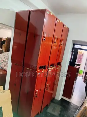 4×1.5 Ft Steel Cupboards