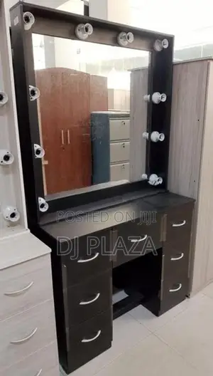 Hollywood Dressing Table
