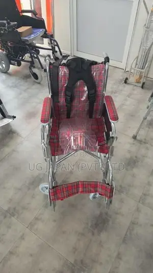 Pediatric Wheelchair / Kida Wheel Chair With Safety Belt