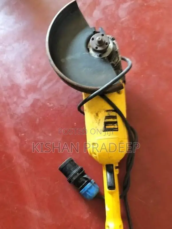 Dewalt Heavy-Duty Large Angle Grinder