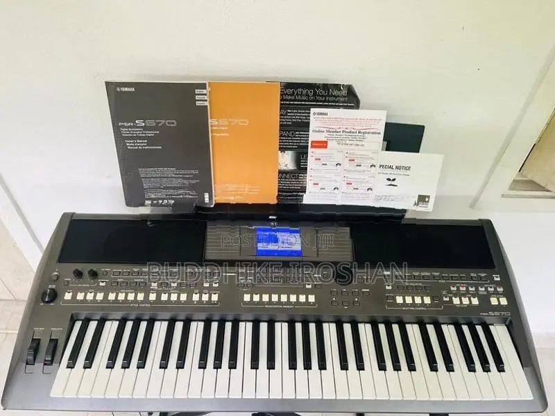 Yamaha PSR S 670 Keyboard