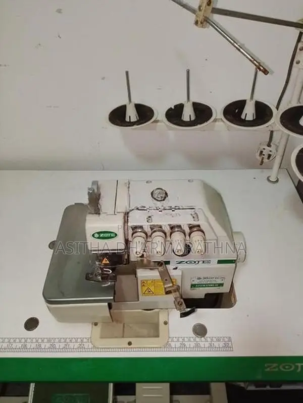Zoje ZJ757B-516M2-35 5 Thread Overlock Machine