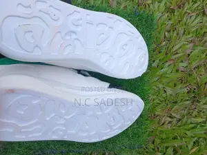 Brand New High-Top Fashion Sneakers (Size 40)