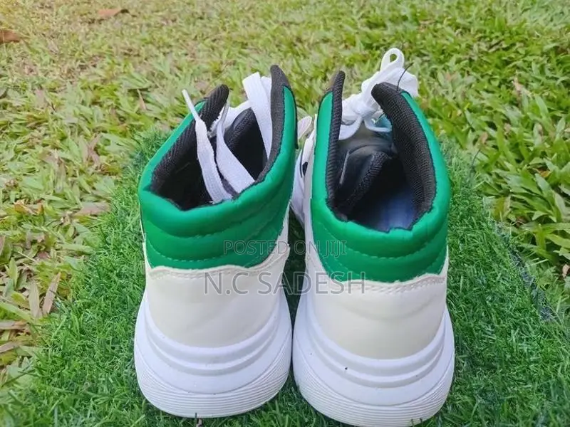 Brand New High-Top Fashion Sneakers (Size 40)