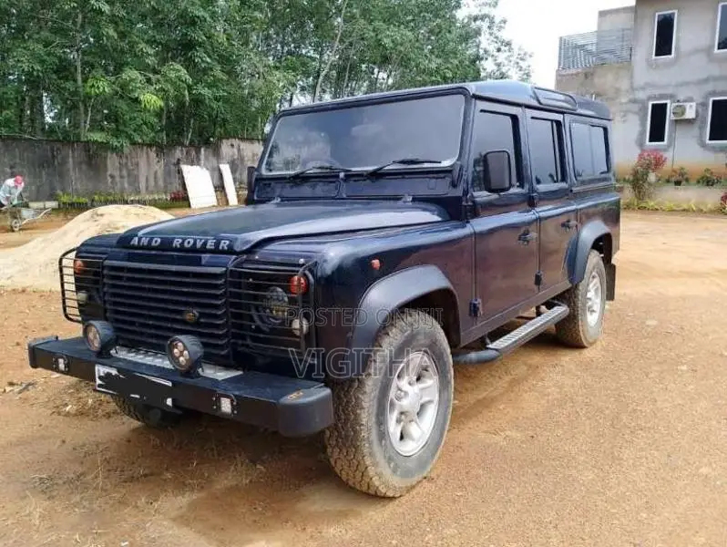 Land rover Defender 300 for SUV