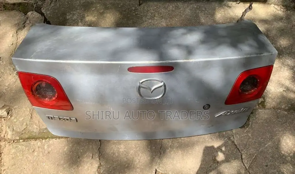 Mazda axela dicky door for Car