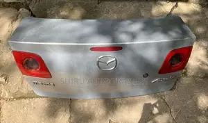 Mazda axela dicky door for Car