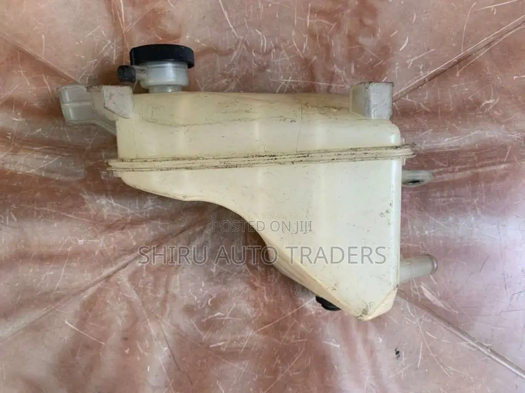 Toyota Prius W30 coolant tank for Car