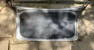 Mazda axela dicky door for Car