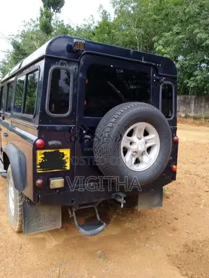 Land rover Defender 300 for SUV
