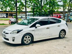 Toyota Prius 2012 Car (Used)