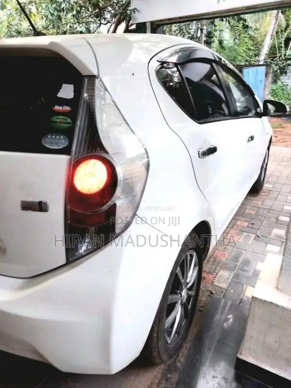 Toyota Aqua 2014 Car (Used)
