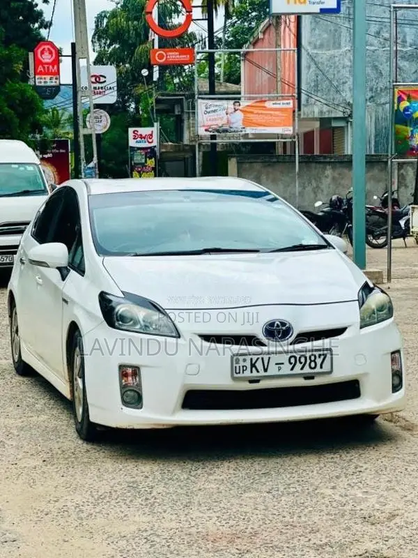 Toyota Prius 2012 Car (Used)
