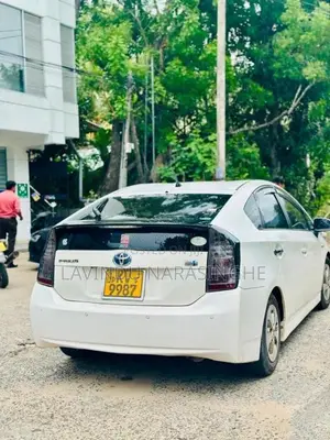 Toyota Prius 2012 Car (Used)