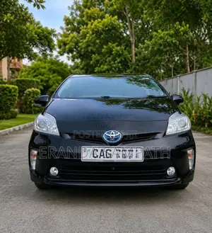 Toyota Prius 2012 Car (Used)