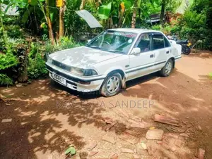 Toyota Corolla 1990 Car (Used)