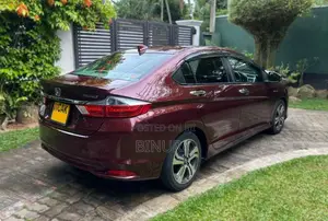 Honda Grace 2015 Car (Used)
