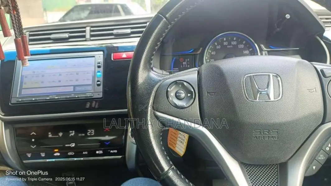 Honda Grace 2016 Car (Used)