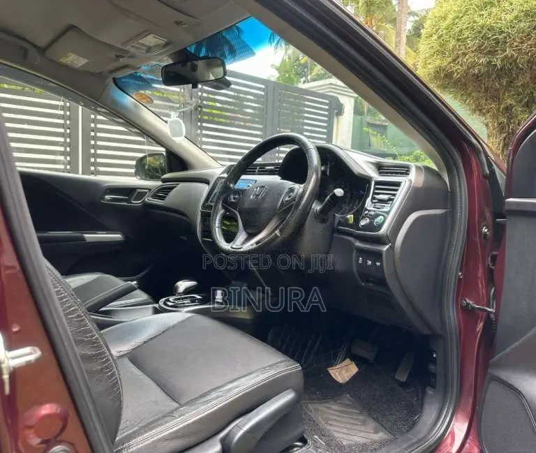 Honda Grace 2015 Car (Used)