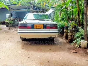 Toyota Corolla 1990 Car (Used)