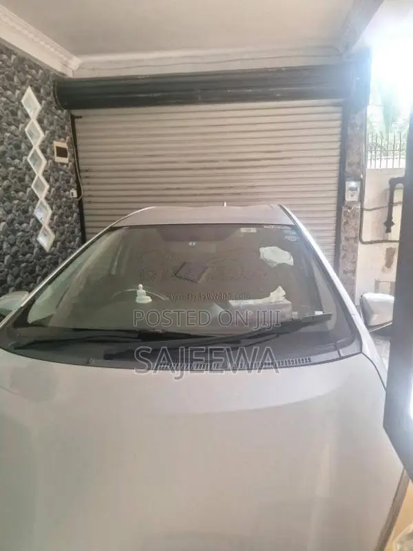 Toyota Aqua 2015 Car (Used)