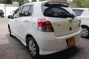 Toyota Vitz 2007 Car (Used)
