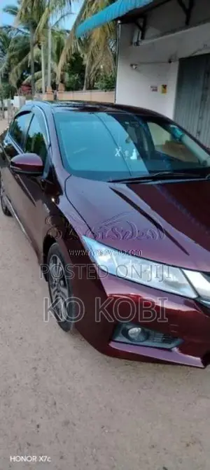 Honda Grace 2015 Car (Used)