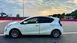 Toyota Aqua 2015 Car (Used)