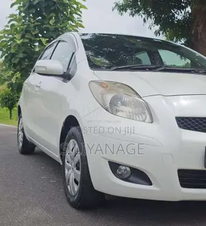 Toyota Vitz 2010 Car (Used)