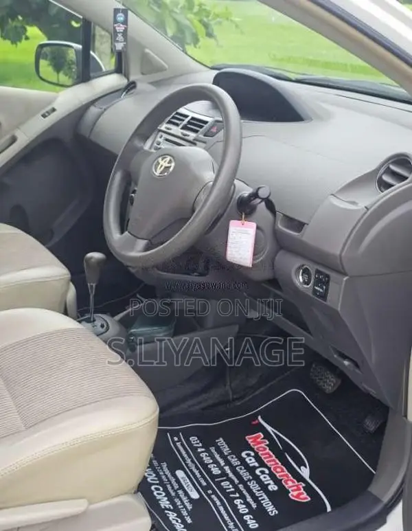 Toyota Vitz 2010 Car (Used)