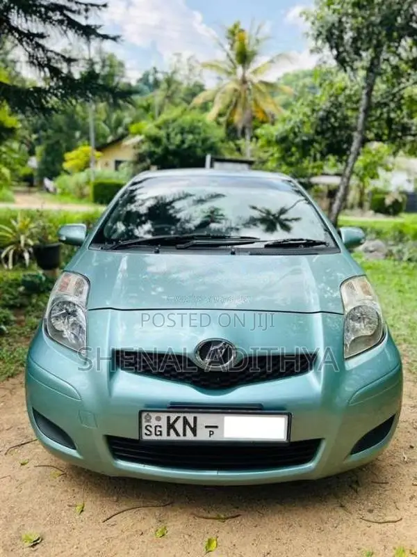 Toyota Vitz 2008 Car (Used)