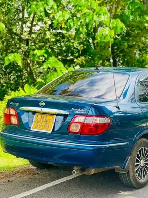 Nissan N16 2000 Car (Used)
