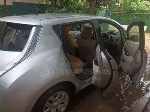 Nissan Leaf 2012 Car (Used)