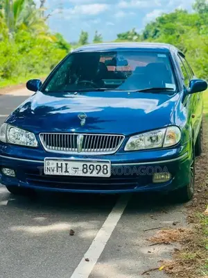 Nissan N16 2000 Car (Used)