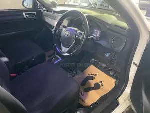 Toyota Axio 2014 Car (Used)