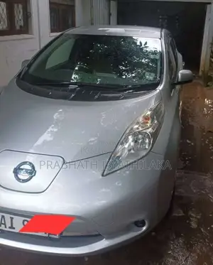 Nissan Leaf 2012 Car (Used)