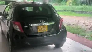 Toyota Vitz 2013 Car (Used)