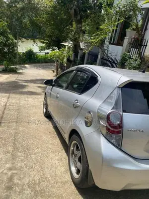 Toyota Aqua 2014 Car (Used)