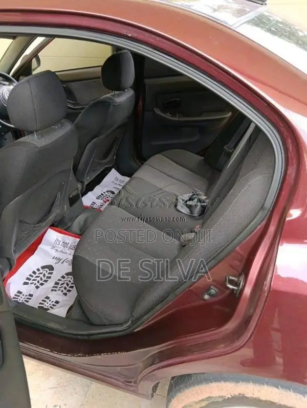 Hyundai Elantra 2004 Car (Used)