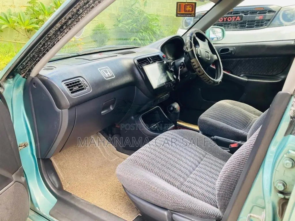 Honda Civic 2000 Car (Used)