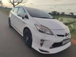 Toyota Prius G Touring 2014 Car (Used)