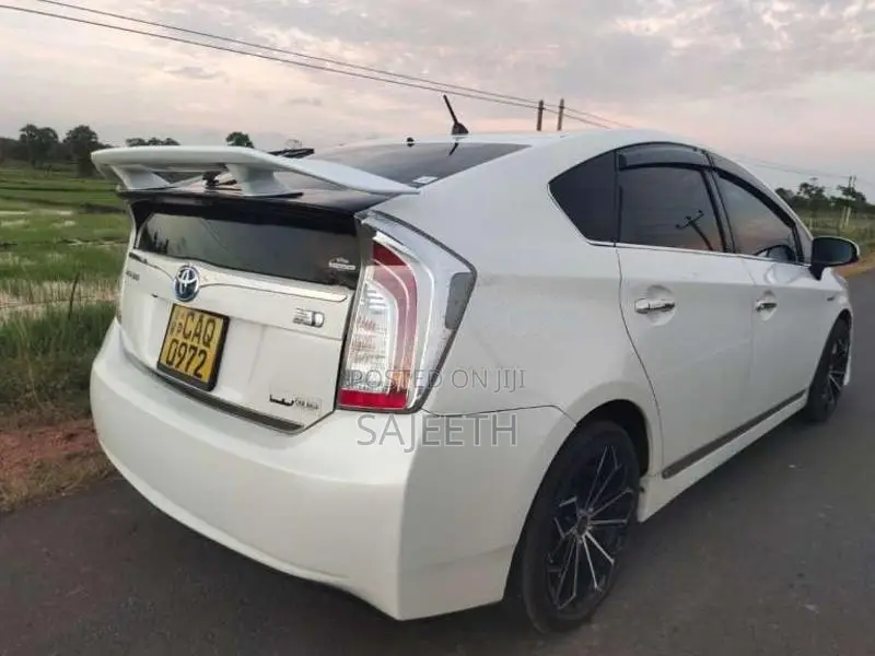 Toyota Prius G Touring 2014 Car (Used)